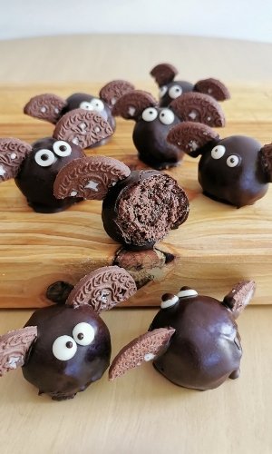 Receta Trufas de Galleta Terroríficas Halloween La Carañola Galletas Caledonia Murciélagos