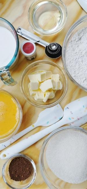 Cómo hacer un pastel en forma de corazón Red Velvet La Carañola Ingredientes Red Velvet