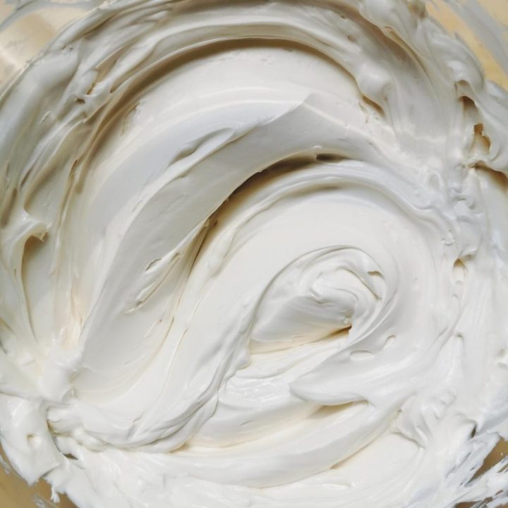 Buttercream de Merengue Suizo Crema de Mantequilla Receta de La Carañola