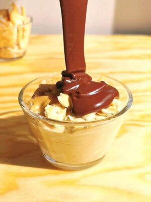 Mousse de Cacahuete Cacahuate Maní y queso crema con Ganache de Chocolate y galletas saladas Ritz Receta de La Carañola Flor de Sal