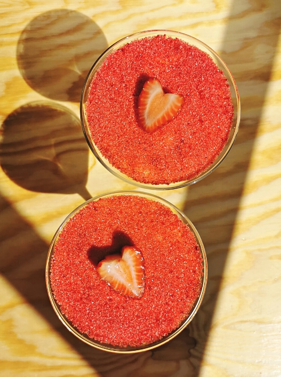 Tiramisú de Fresa San Valentín Postre sin horno Savoiardi Día de los Enamorados Receta de La Carañola Red Velvet