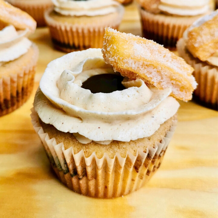 Cupcakes de Churros con chocolate Receta La Carañola