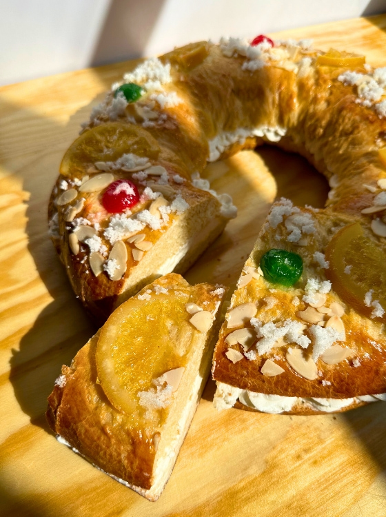 Roscón de Reyes Relleno Español Nata y Trufa Receta La Carañola