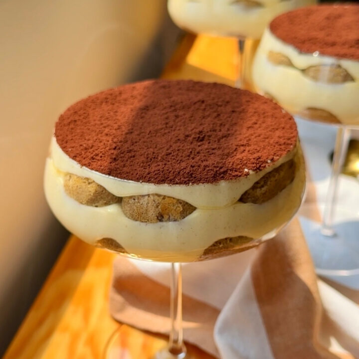 Tiramisú clásico italiano